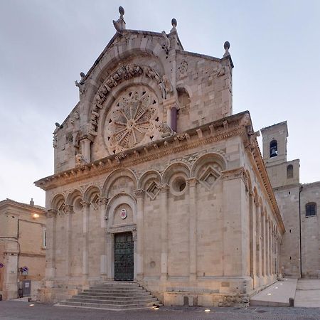 Svegliarsi Nei Borghi - La Patronale Bed and Breakfast Troia Buitenkant foto