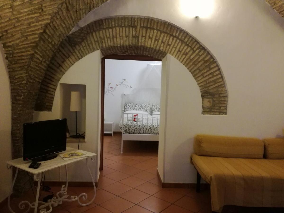 Svegliarsi Nei Borghi - La Patronale Bed and Breakfast Troia Buitenkant foto
